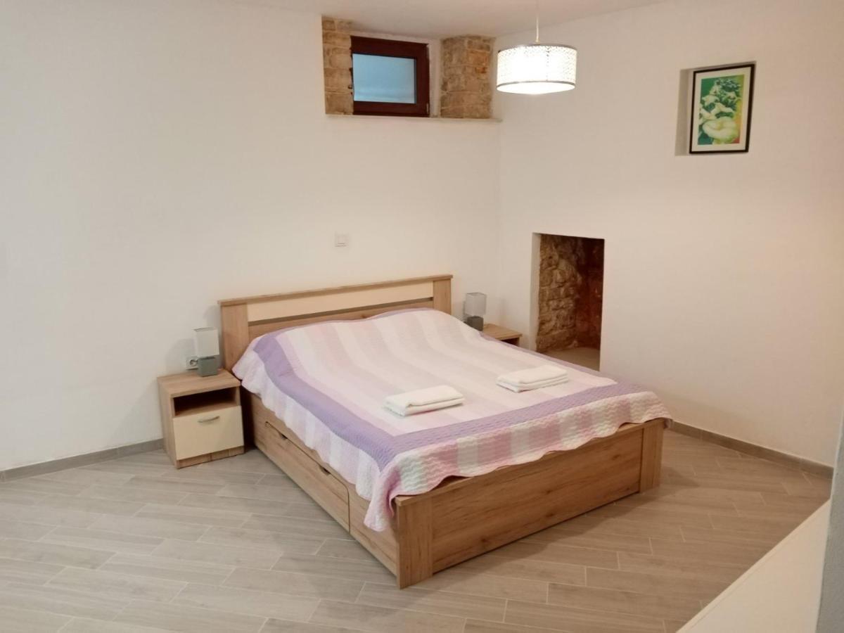 Apartment Elena บาเล ภายนอก รูปภาพ