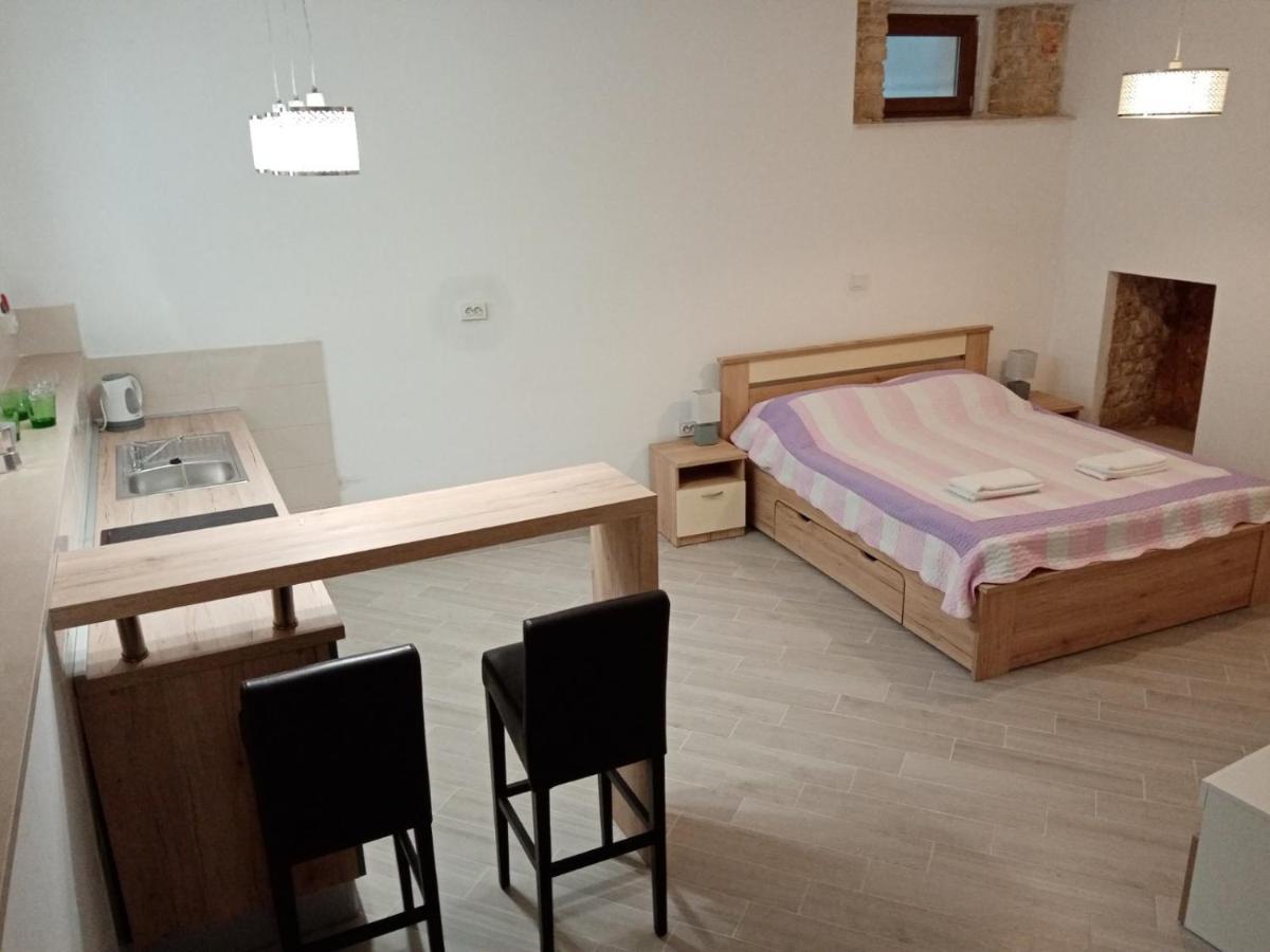 Apartment Elena บาเล ภายนอก รูปภาพ