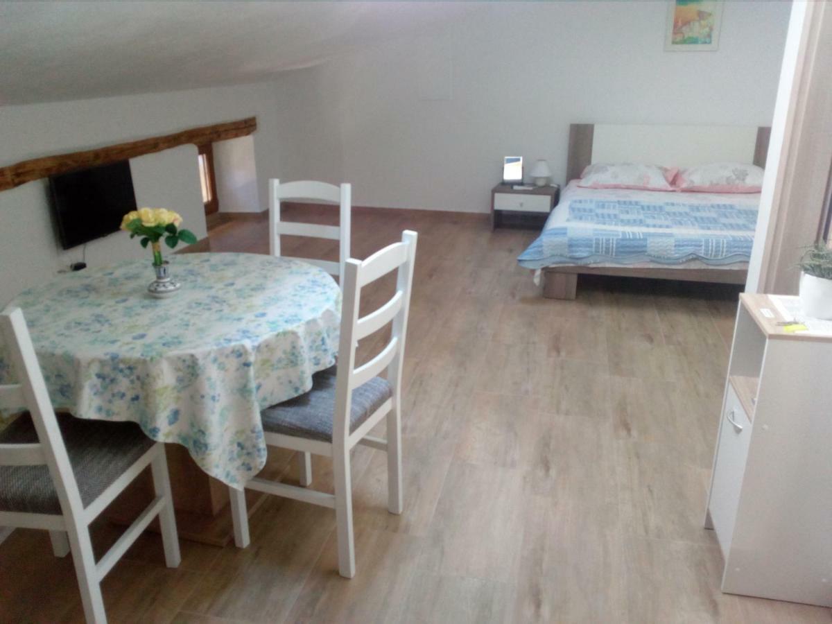 Apartment Elena บาเล ภายนอก รูปภาพ