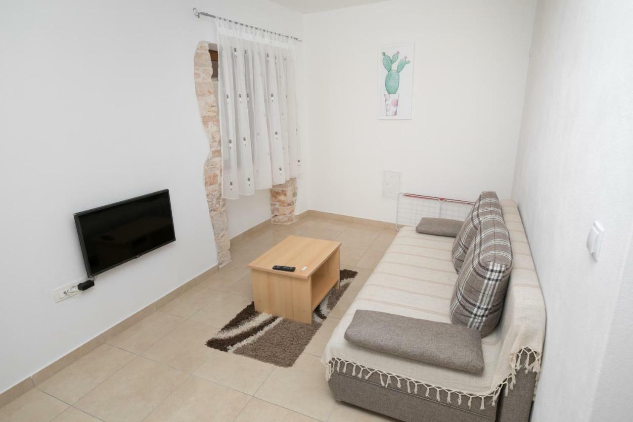 Apartment Elena บาเล ภายนอก รูปภาพ