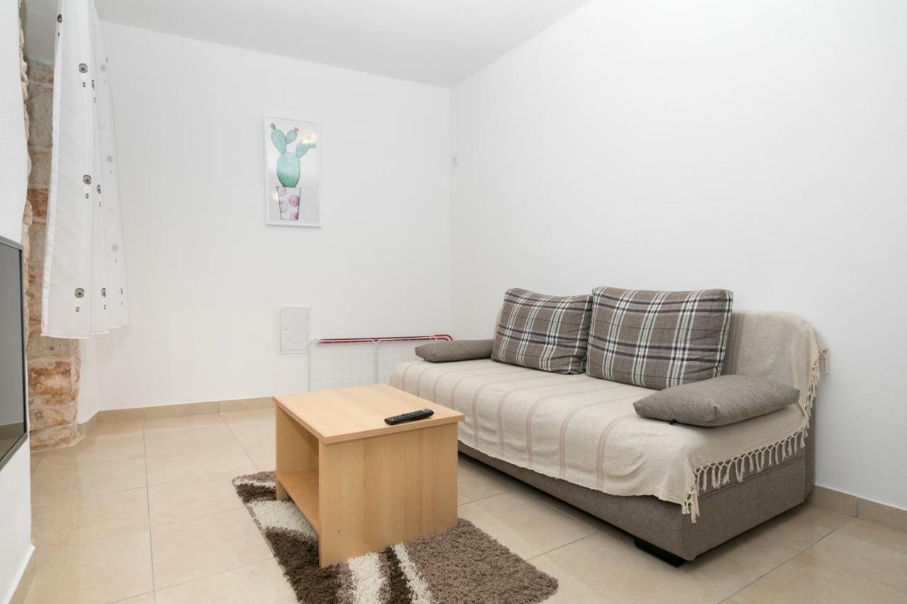 Apartment Elena บาเล ภายนอก รูปภาพ