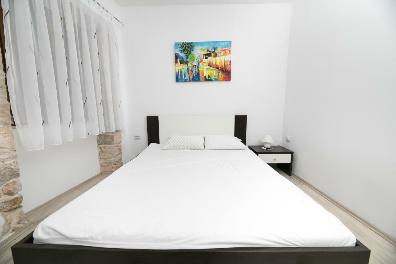 Apartment Elena บาเล ภายนอก รูปภาพ