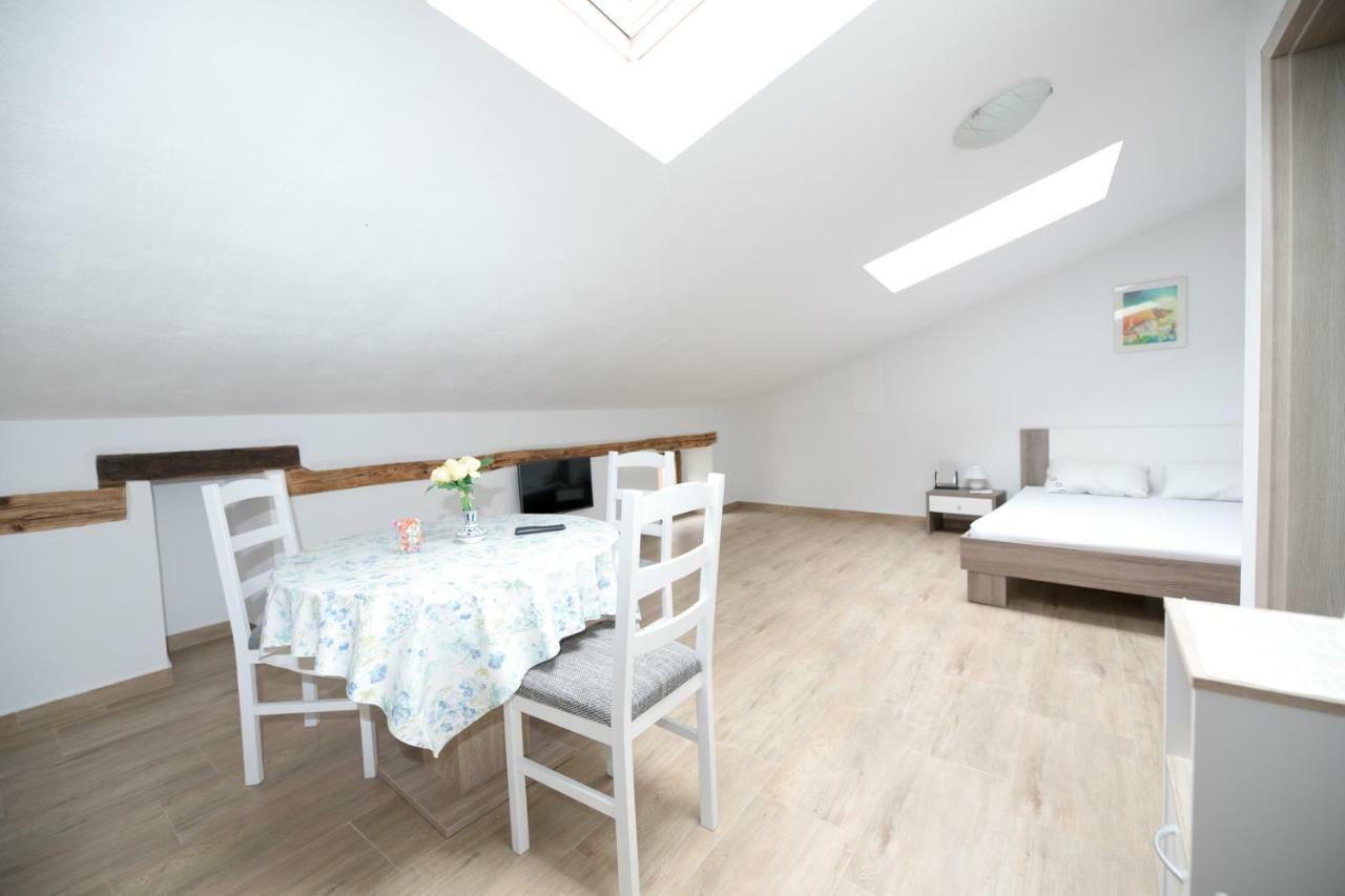 Apartment Elena บาเล ภายนอก รูปภาพ